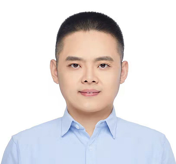 刘开明丨父子两代守塔情