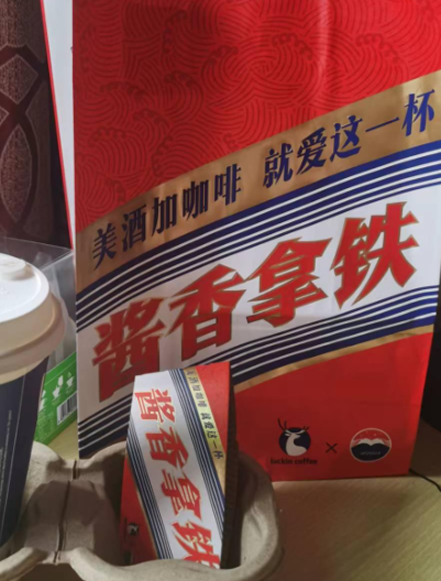蚂蚱眼丨喜欢从沉重的记忆，挑拣出绝望，再从活着的惯性走下去（三首）
