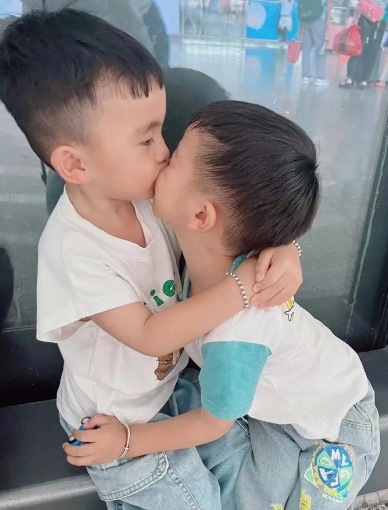 潘虎丨政治学习唱大戏