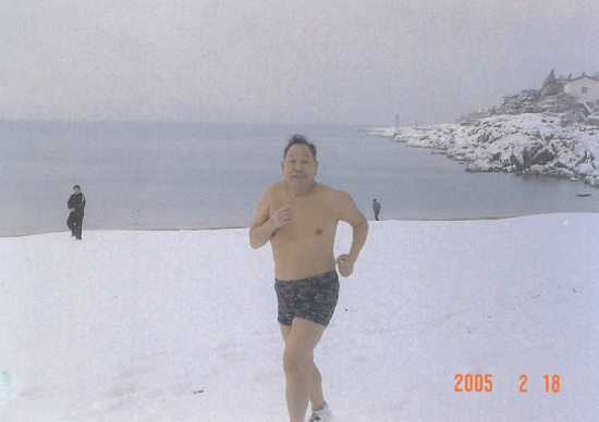 点击查看原图 7作者在冬泳.png