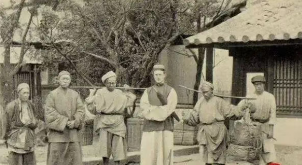 点击查看原图 莫里循2.png