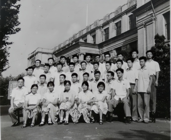 刘同学丨忆学友——为35位大学校友画像