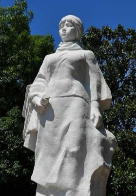 王立玮丨郝芳洁讲解《蝶恋花·答李淑一》（《师恩如山60年——青岛二中园丁追记》之四）