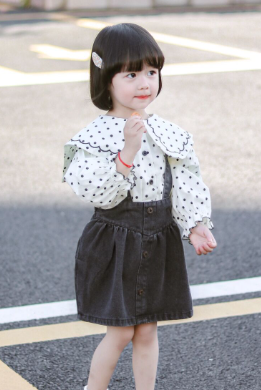 何美鸿丨给出一颗糖