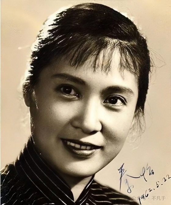张宣丨七绝·民国二十位女明星回望（之十七·秦怡）
