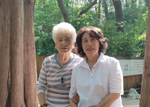 姚婉如丨我跟马大哥一家过中秋